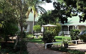 Housemartin Lodge & Self Catering